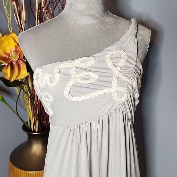 BCBGMAXAZRIA Gray One Shoulder Dress Size Large NWOT - Picture 2 of 16